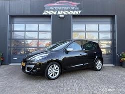 Zwart Gebruikt 2010 Renault Scénic III MPV | € 3.250 (Eerlijke prijs)