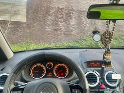 Wit Gebruikt 2012 Opel Corsa Edition MPV | € 2.000 (Goede deal)