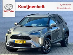 Groen, metallic lak Gebruikt 2023 Toyota Yaris Cross X-plore SUV | € 30.995 (Eerlijke prijs)
