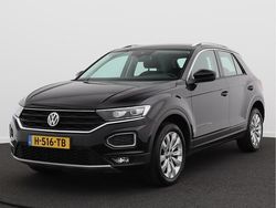 Zwart Gebruikt 2020 VW T-Roc Business SUV | € 18.750 (Eerlijke prijs)