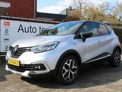 Grijs, metallic lak Gebruikt 2018 Renault Captur Intens SUV | € 14.500 (Eerlijke prijs)