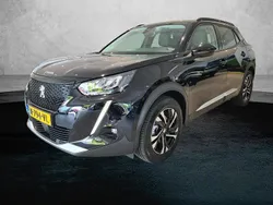 Zwart Gebruikt 2022 Peugeot e-2008 Allure SUV | € 19.420 (Eerlijke prijs)