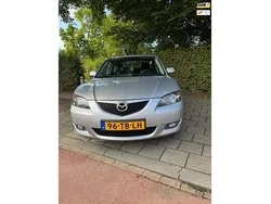 Grijs Gebruikt 2006 Mazda 3 Sports-Line Sedan | € 2.500 (Iets duurder)