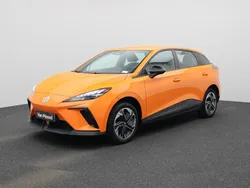 Oranje Nieuw 2025 MG MG4 EV Hatchback | € 25.100 (Super prijs)