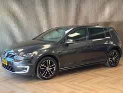 Zwart Gebruikt 2015 VW Golf VII GTE Hatchback | € 10.995 (Iets duurder)