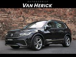 Zwart Gebruikt 2021 VW Tiguan Business+ SUV | € 35.445 (Eerlijke prijs)