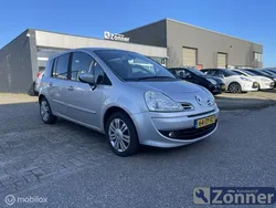 Grijs Gebruikt 2008 Renault Modus Expression+ MPV | € 3.250