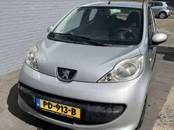 Grijs Gebruikt 2006 Peugeot 107 Hatchback | € 1.600 (Eerlijke prijs)