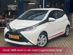Wit Gebruikt 2016 Toyota Aygo Hatchback | € 6.390 (Goede deal)