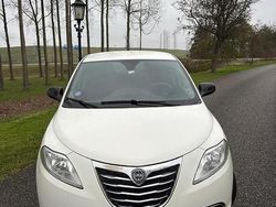 Gebruikt 2012 Lancia Ypsilon Gold Hatchback | € 5.350 (Eerlijke prijs)