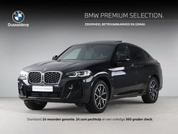 Saphirschwarz metallic (donker zwart metallic) Gebruikt 2023 BMW X4 Comfort Edition SUV | € 54.950 (Super prijs)