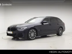 Zwart Gebruikt 2021 BMW 520 M Sport Stationwagen | € 44.895 (Duur)