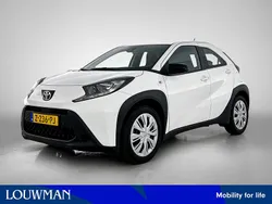 Wit Gebruikt 2024 Toyota Aygo Play Hatchback | € 17.445 (Eerlijke prijs)