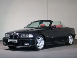 Zwart, metallic lak Gebruikt 1996 BMW M3 Cabriolet Sport Line Cabriolet | € 47.950