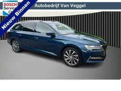 Blauw, metallic lak Gebruikt 2021 Skoda Superb Business Line Stationwagen | € 32.750 (Eerlijke prijs)