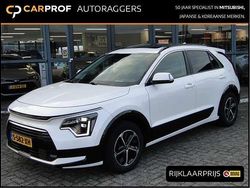 Wit Gebruikt 2023 Kia Niro SUV | € 30.900 (Eerlijke prijs)