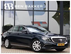 Groen, metallic lak Gebruikt 2016 Mercedes E200 Ambition Sedan | € 26.900 (Goede deal)