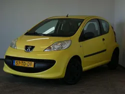 Geel Gebruikt 2006 Peugeot 107 Hatchback | € 1.250 (Eerlijke prijs)