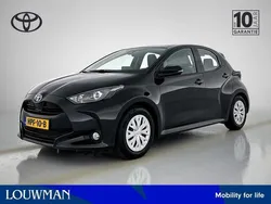 Zwart Nieuw 2024 Toyota Yaris Active Hatchback | € 23.950 (Super prijs)