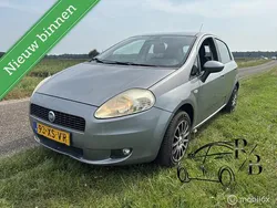 Grijs Gebruikt 2007 Fiat Grande Punto Dynamic Hatchback | € 1.199 (Goede deal)