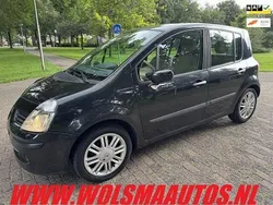 Zwart Gebruikt 2006 Renault Modus Initiale MPV | € 1.950 (Eerlijke prijs)