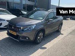 Grijs Gebruikt 2018 Peugeot 2008 Allure SUV | € 13.440 (Iets duurder)