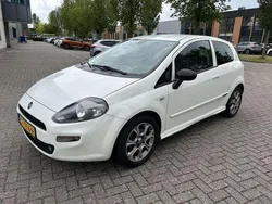 Wit Gebruikt 2015 Fiat Punto Evo Lounge Hatchback | € 4.995 (Eerlijke prijs)