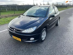 Zwart Gebruikt 2003 Peugeot 206 Hatchback | € 899 (Eerlijke prijs)