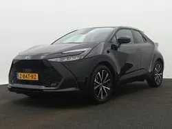 Zwart Gebruikt 2024 Toyota C-HR SUV | € 32.445 (Super prijs)