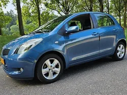 Grijs Gebruikt 2006 Toyota Yaris Luna Hatchback | € 5.250 (Eerlijke prijs)