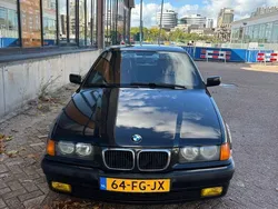 Zwart Gebruikt 2000 BMW 323 Compact Executive Hatchback | € 10.995