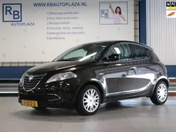 Bruin Gebruikt 2012 Lancia Ypsilon Gold Hatchback | € 4.450 (Eerlijke prijs)