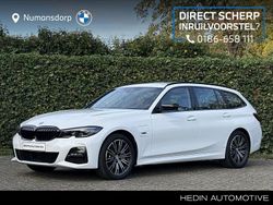 Wit Gebruikt 2022 BMW 330e M Sport Stationwagen | € 38.895 (Goede deal)