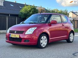 Rood Gebruikt 2005 Suzuki Swift GLS Hatchback | € 2.450 (Eerlijke prijs)
