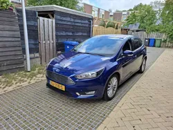 Blauw Gebruikt 2015 Ford Focus Titanium Hatchback | € 6.950 (Goede deal)