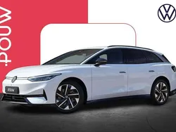 Wit, metallic lak Nieuw 2025 VW ID.7 Pro Sedan | € 50.450 (Super prijs)