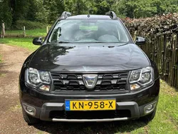 Zwart Gebruikt 2016 Dacia Duster Black Shadow SUV | € 10.950 (Goede deal)