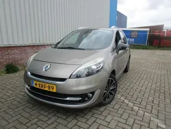 Bruin Gebruikt 2013 Renault Grand Scénic III Bose Edition MPV | € 2.450