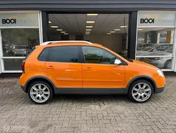 Oranje Gebruikt 2006 VW Polo Cross Hatchback | € 4.999 (Eerlijke prijs)