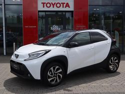 Wit Nieuw 2025 Toyota Aygo X Pulse SUV | € 22.999