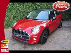 Rood Gebruikt 2015 Mini Cooper Chili Hatchback | € 14.950