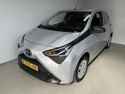 Grijs Gebruikt 2021 Toyota Aygo Hatchback | € 9.950 (Goede deal)