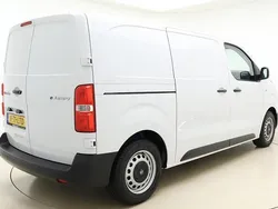 Wit Nieuw 2025 Citroën e-Jumpy MPV | € 45.250