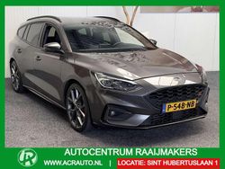 Grijs, metallic lak Gebruikt 2020 Ford Focus ST Stationwagen | € 24.435 (Goede deal)