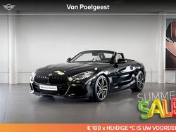 Saphirschwarz metallic (zwart metallic) Gebruikt 2023 BMW Z4 Executive Cabriolet | € 56.900 (Iets duurder)