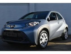 Grijs Gebruikt 2024 Toyota Aygo X Play SUV | € 22.499 (Duur)