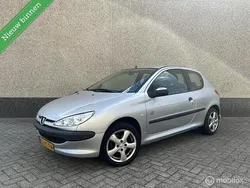 Grijs Gebruikt 2005 Peugeot 206 Hatchback | € 844 (Goede deal)