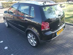 Zwart Gebruikt 2009 VW Polo Cross Hatchback | € 6.450 (Eerlijke prijs)