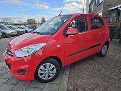Rood Gebruikt 2013 Hyundai i10 Hatchback | € 3.950 (Eerlijke prijs)