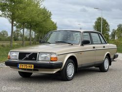 Beige Gebruikt 1989 Volvo 240 Sedan | € 6.950